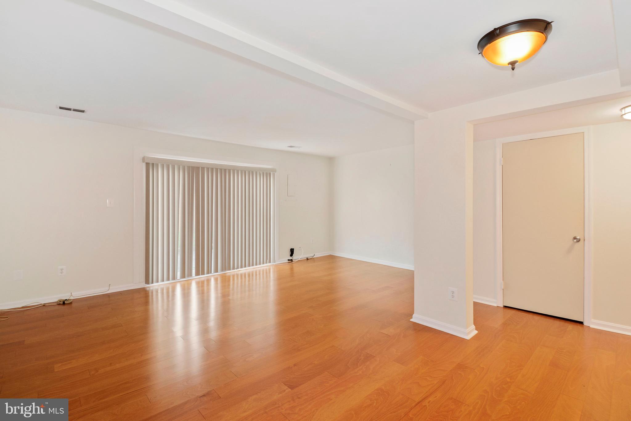 FRANCONIA COMMONS - Residential Lease