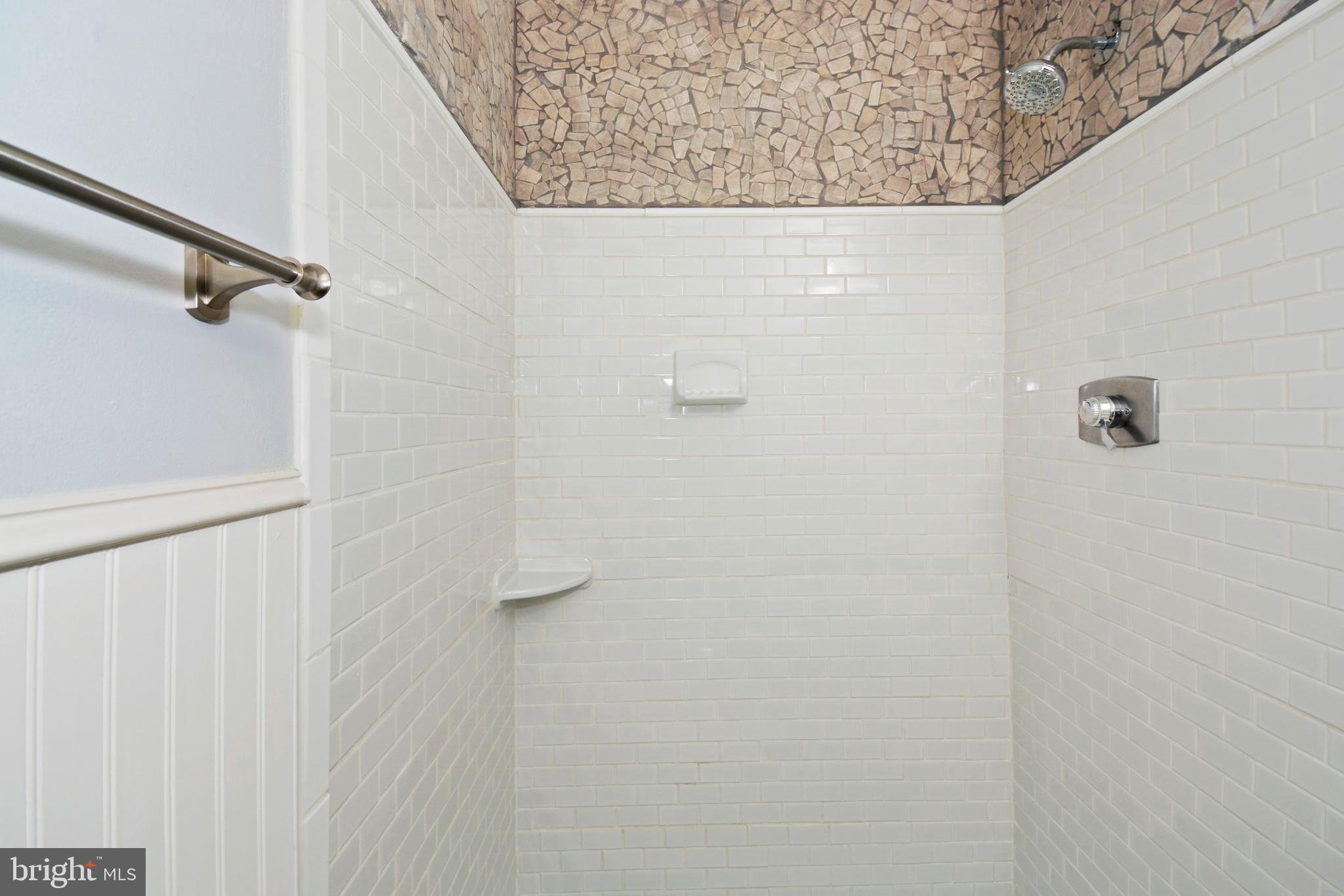 FRANCONIA COMMONS - Residential Lease