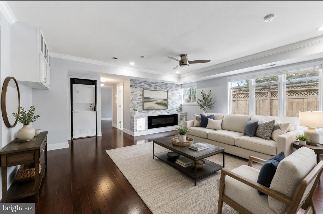 3201 8TH STREET SE 10