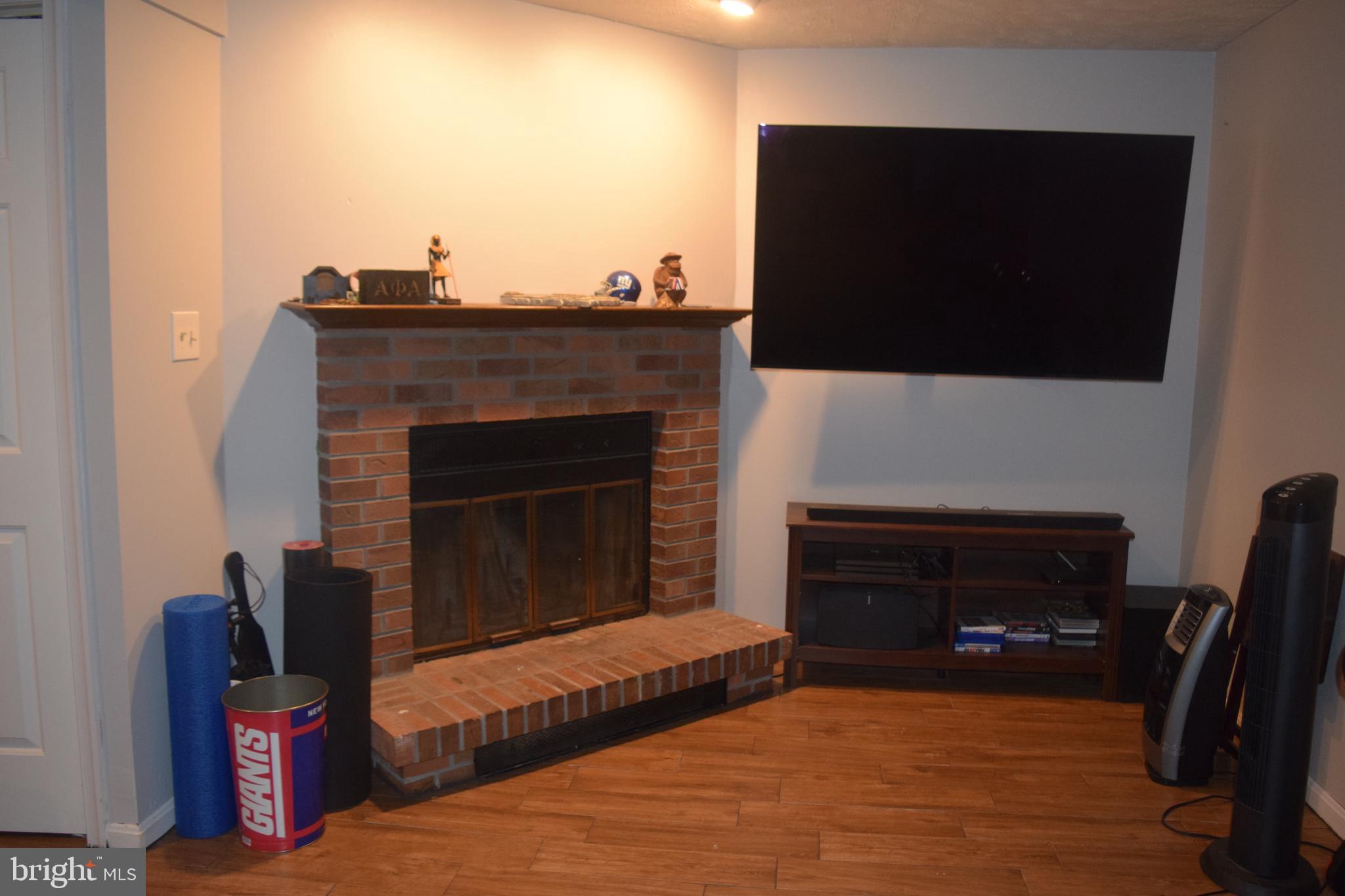 SADDLE CREEK - Residential Lease