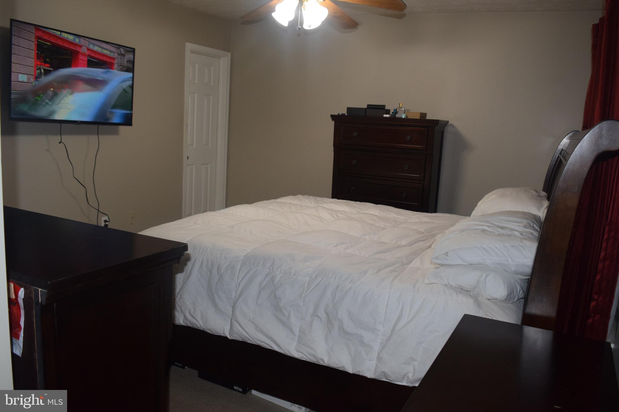 SADDLE CREEK - Residential Lease