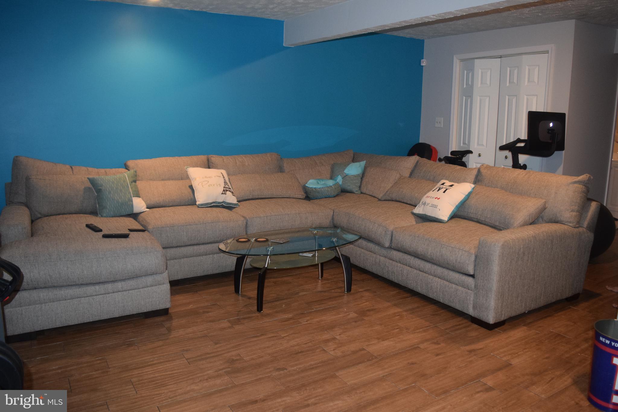 SADDLE CREEK - Residential Lease