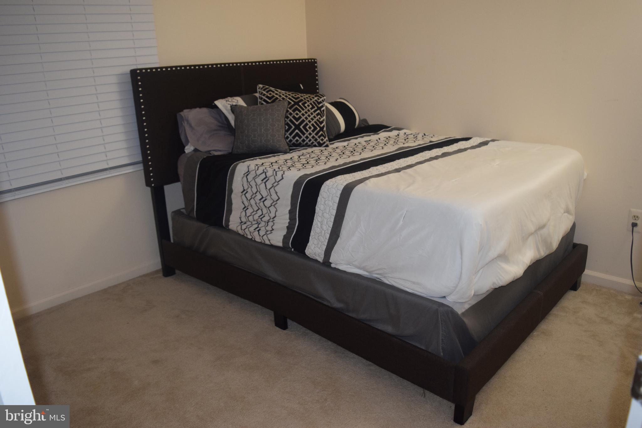 SADDLE CREEK - Residential Lease