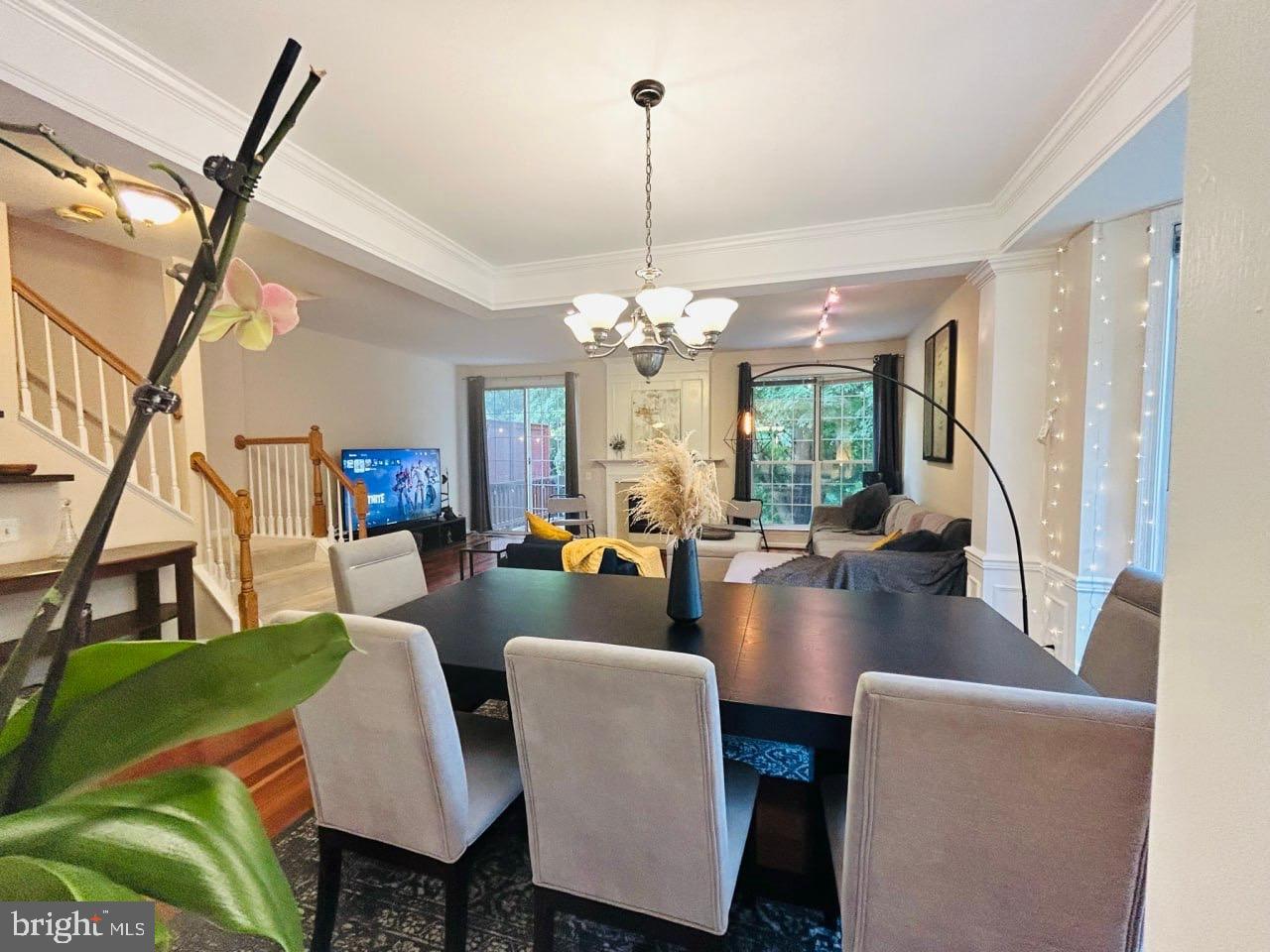 CASCADES/LOWES - Residential Lease