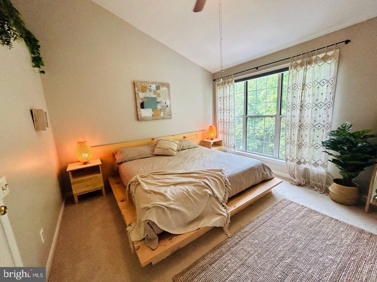 CASCADES/LOWES - Residential Lease