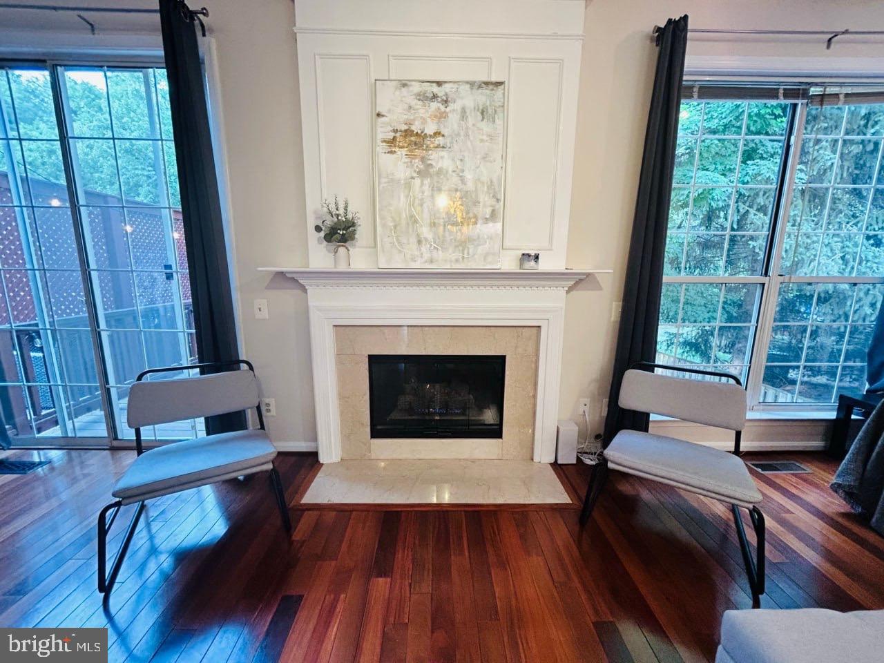 CASCADES/LOWES - Residential Lease