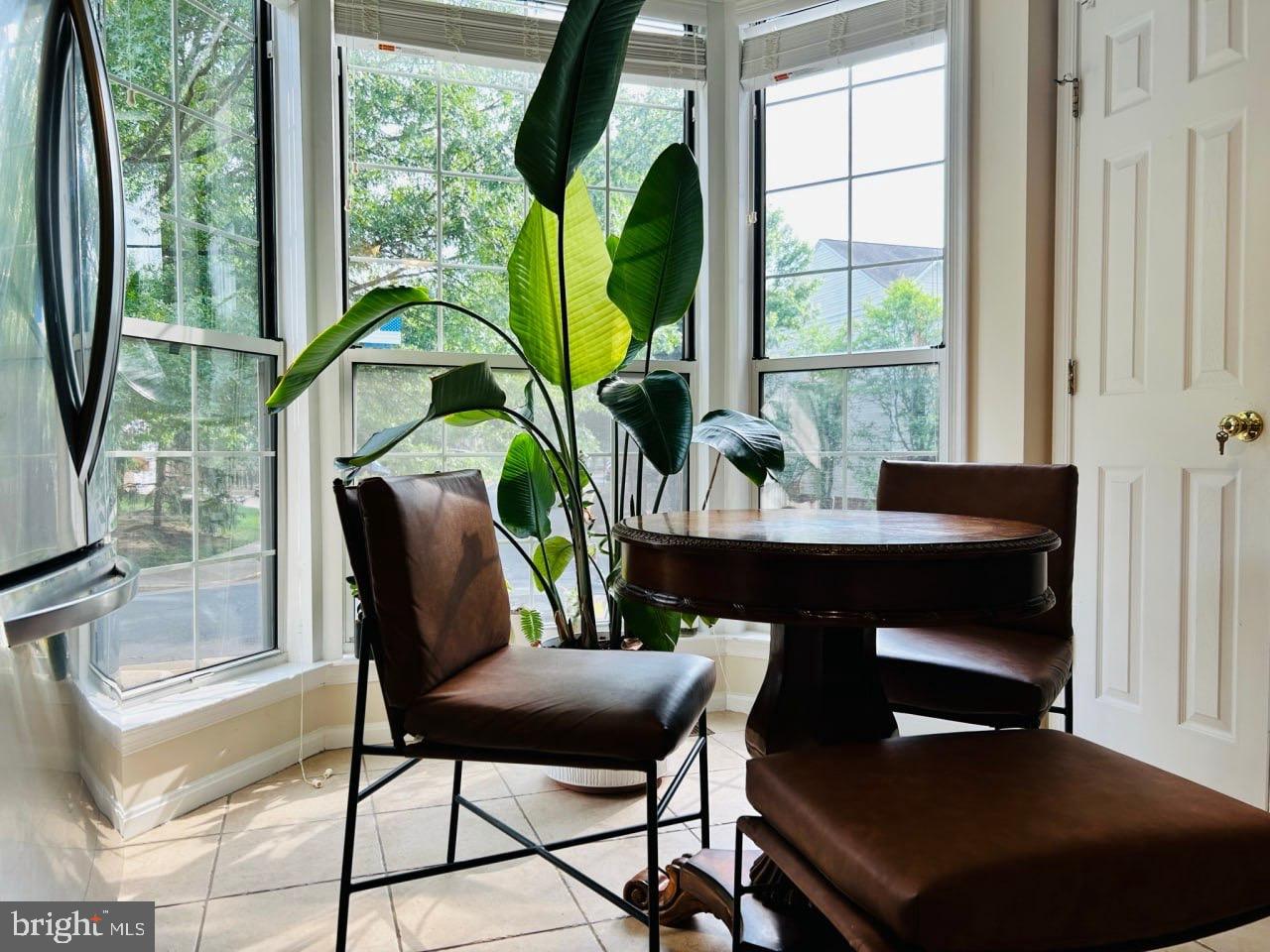 CASCADES/LOWES - Residential Lease