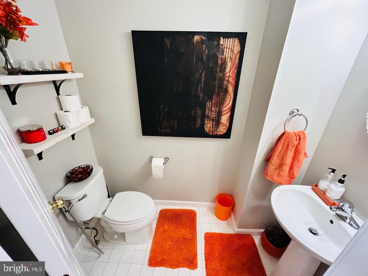 CASCADES/LOWES - Residential Lease