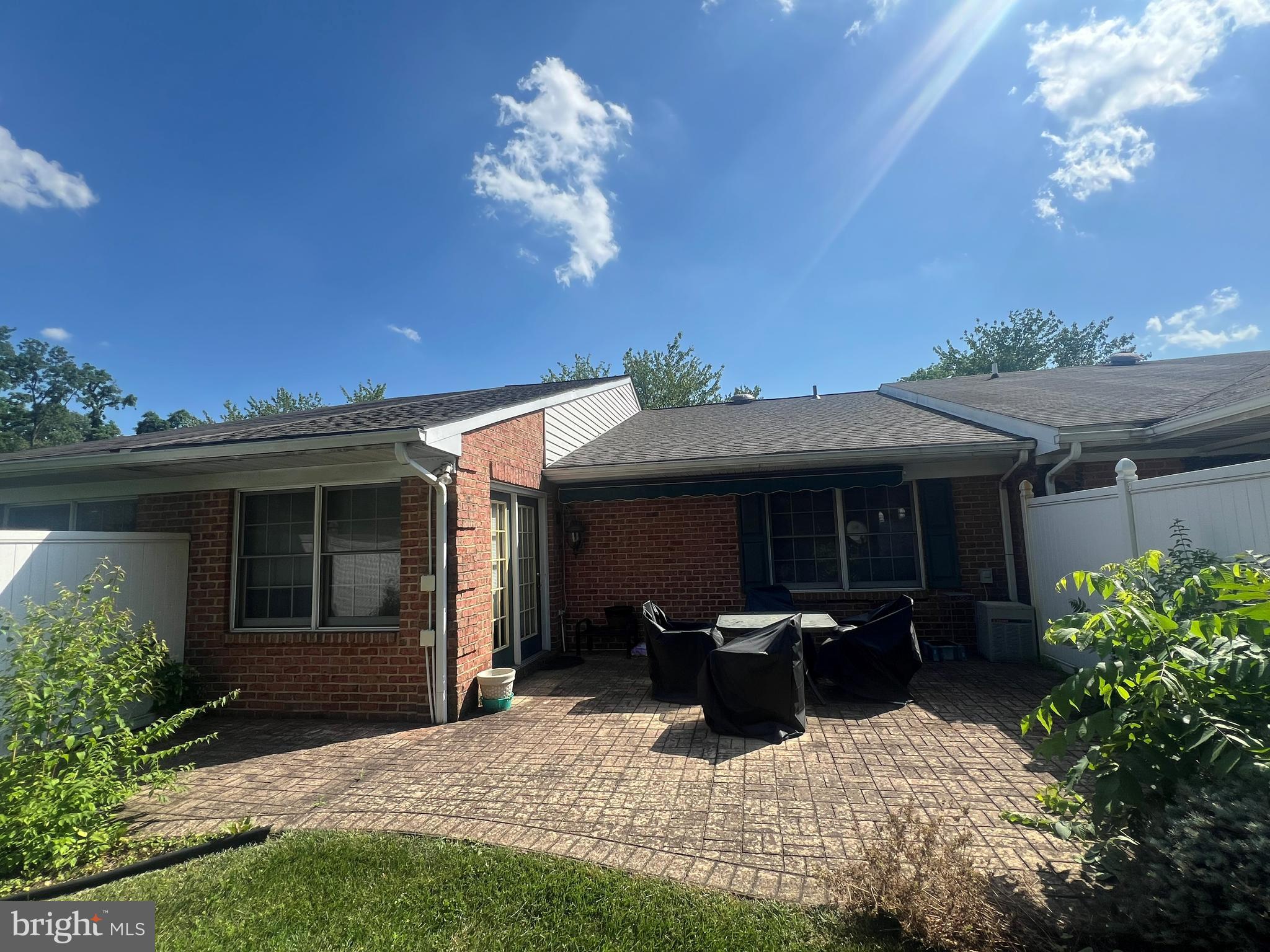 1038 MATTHEW COURT