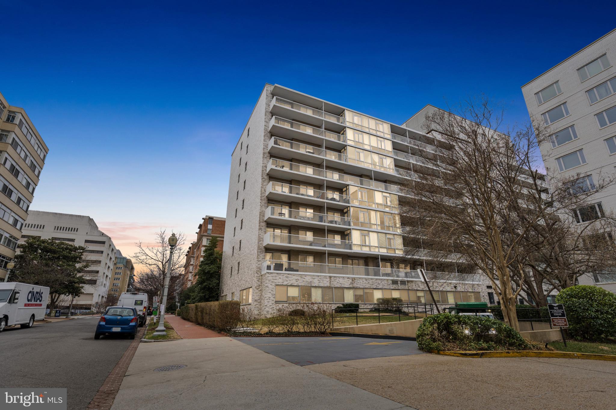 FOGGY BOTTOM - Residential