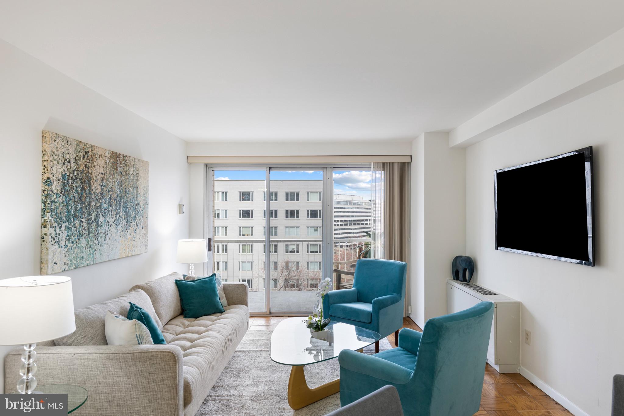 FOGGY BOTTOM - Residential