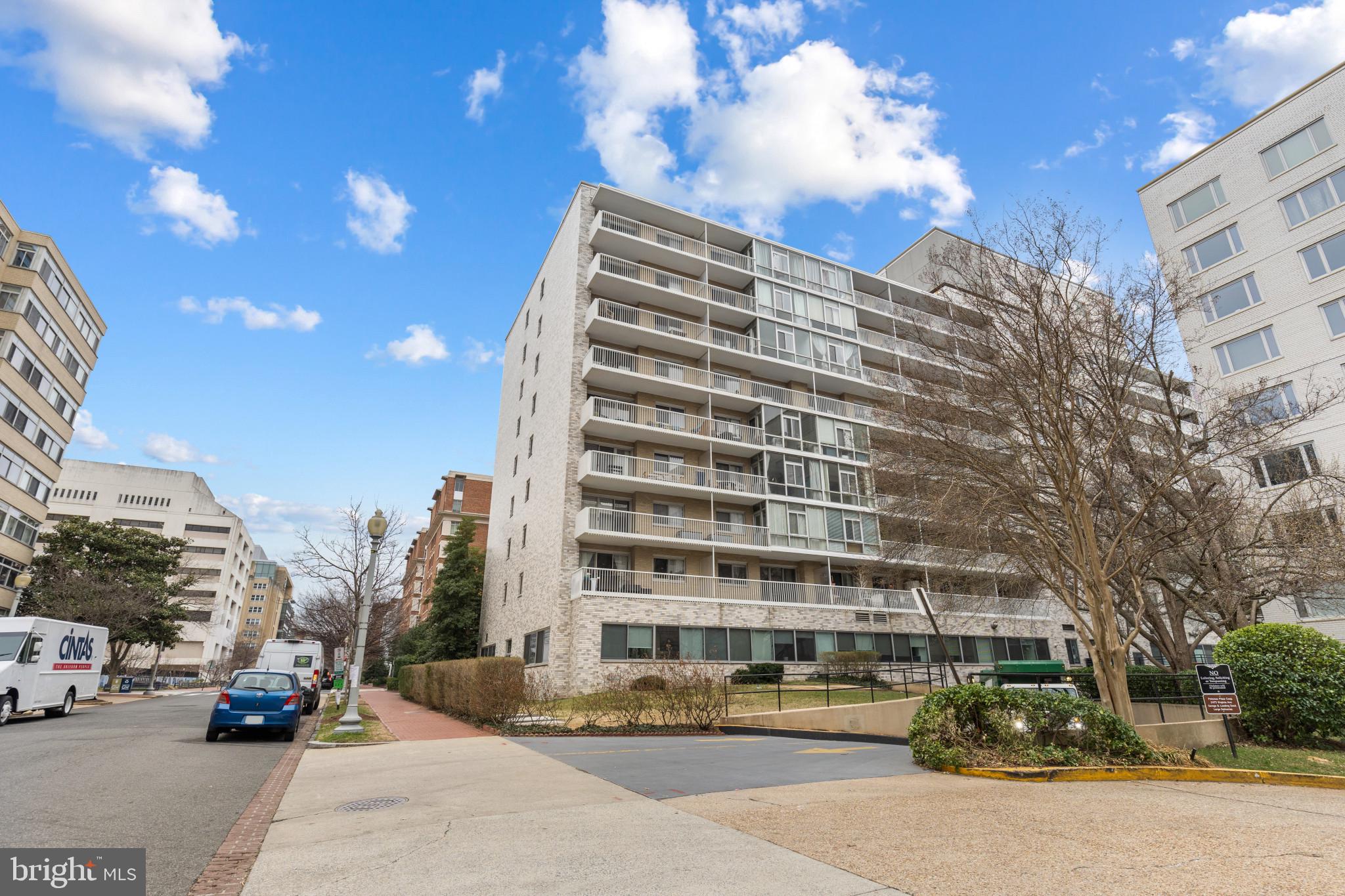 FOGGY BOTTOM - Residential