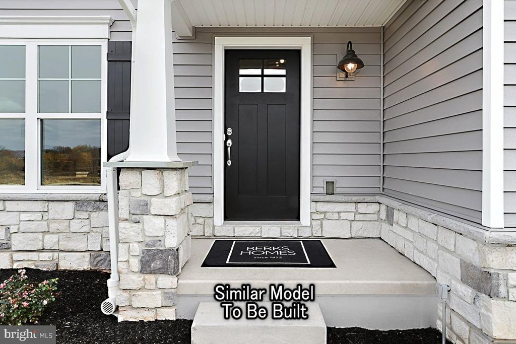 Photo of 8775 Jocelyn Drive #LOT 84, WAYNESBORO, PA 17268 (MLS # PAFL2032410)