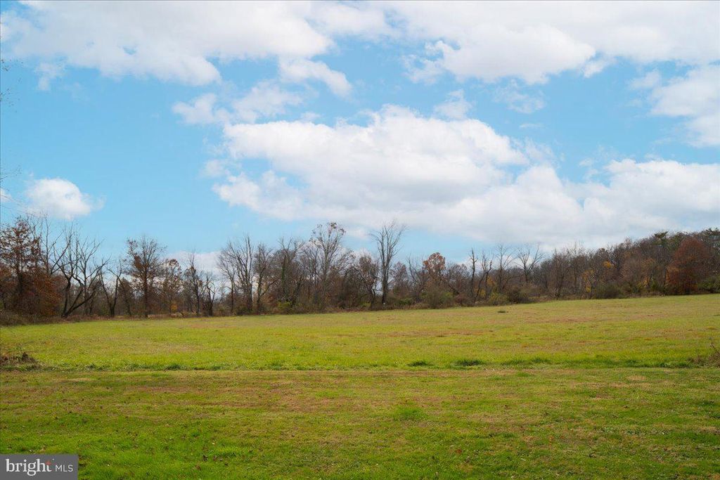 Photo of 157 Pine Run Road, DOYLESTOWN, PA 18901 (MLS # PABU2108772)