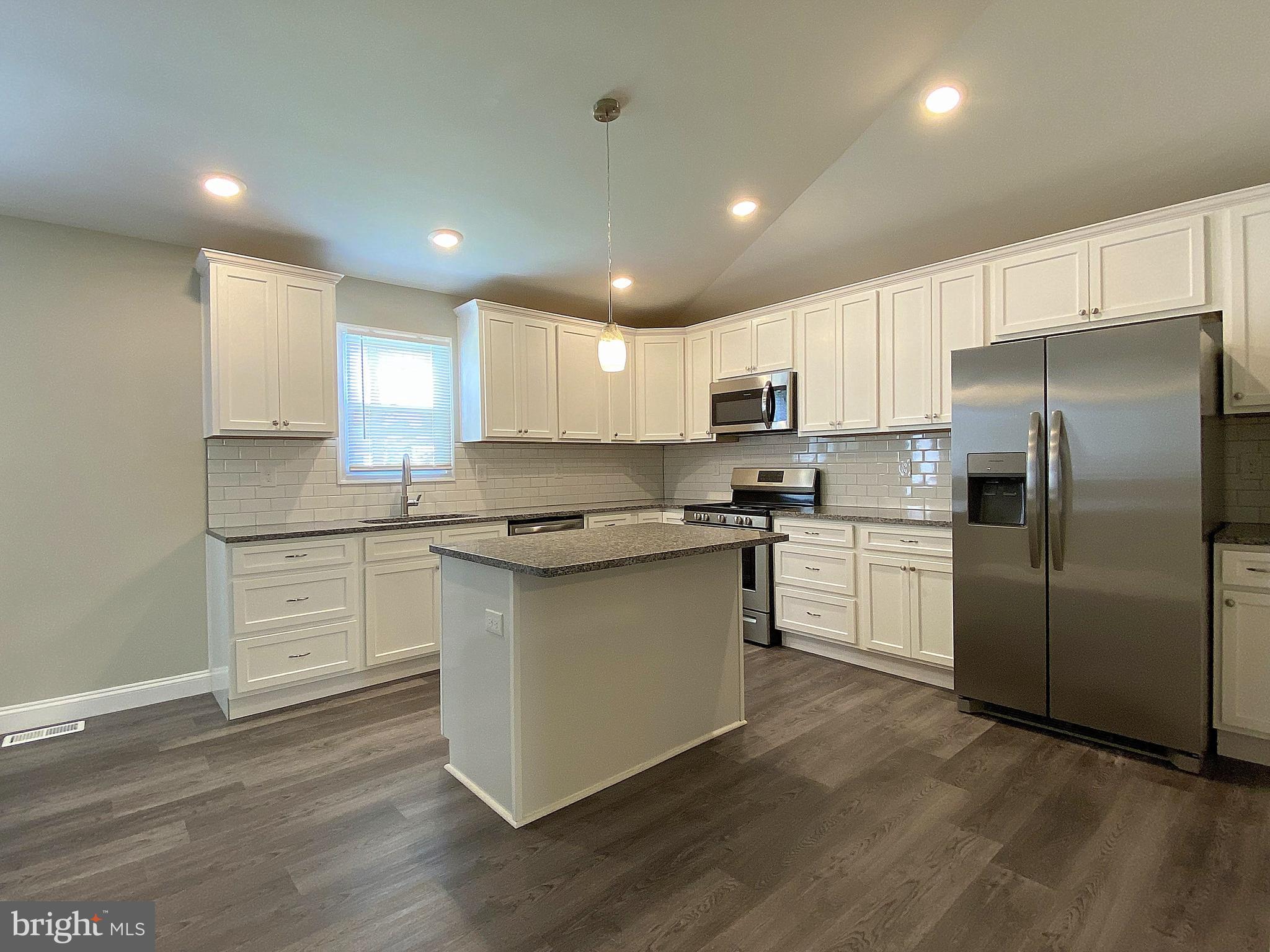 WATERSEDGE - Residential