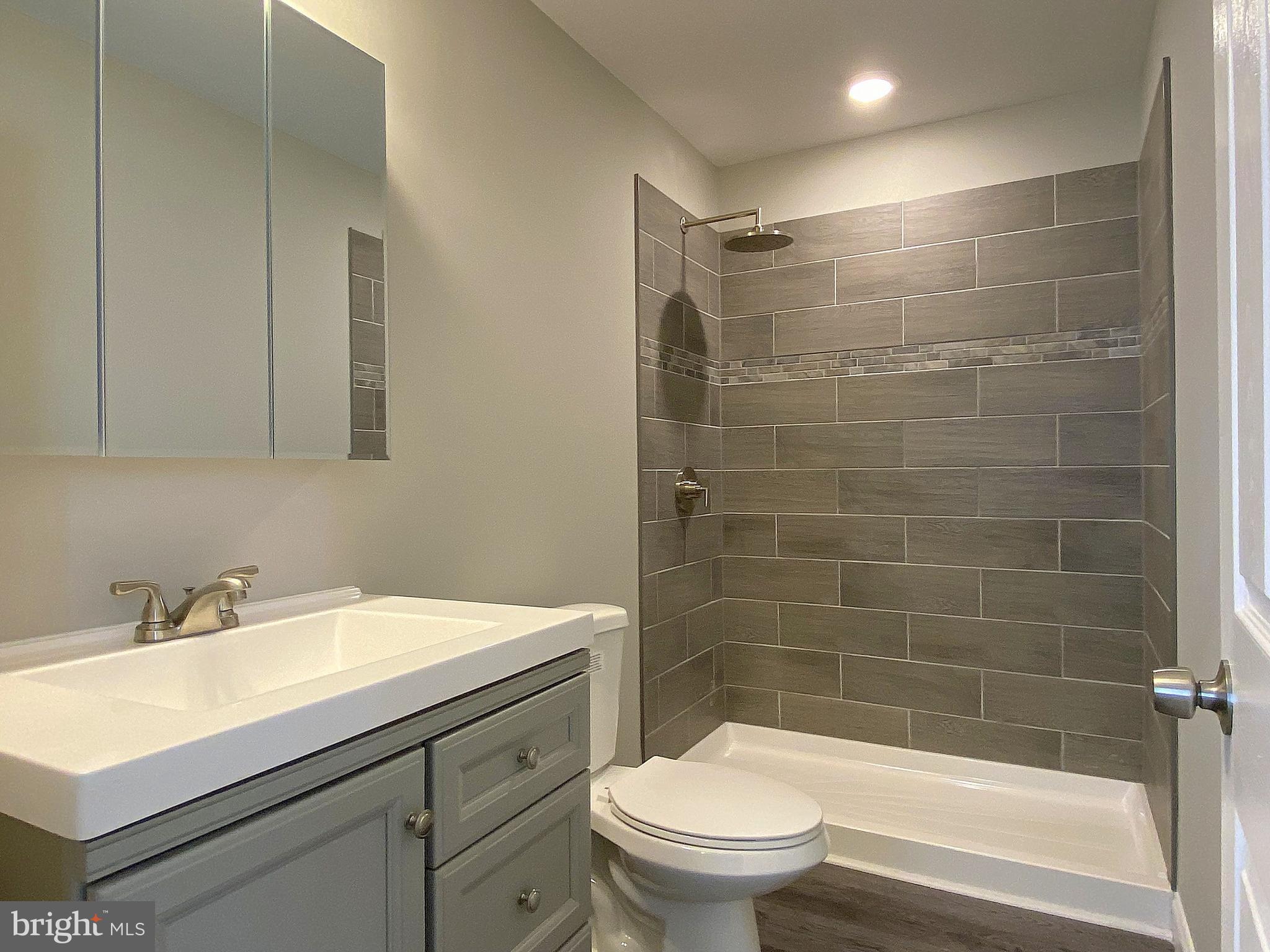 WATERSEDGE - Residential