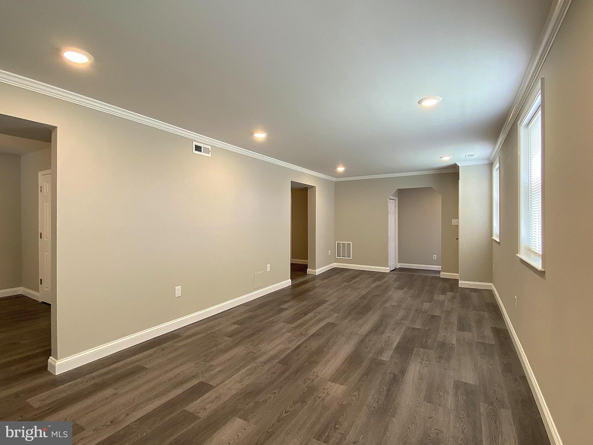 WATERSEDGE - Residential