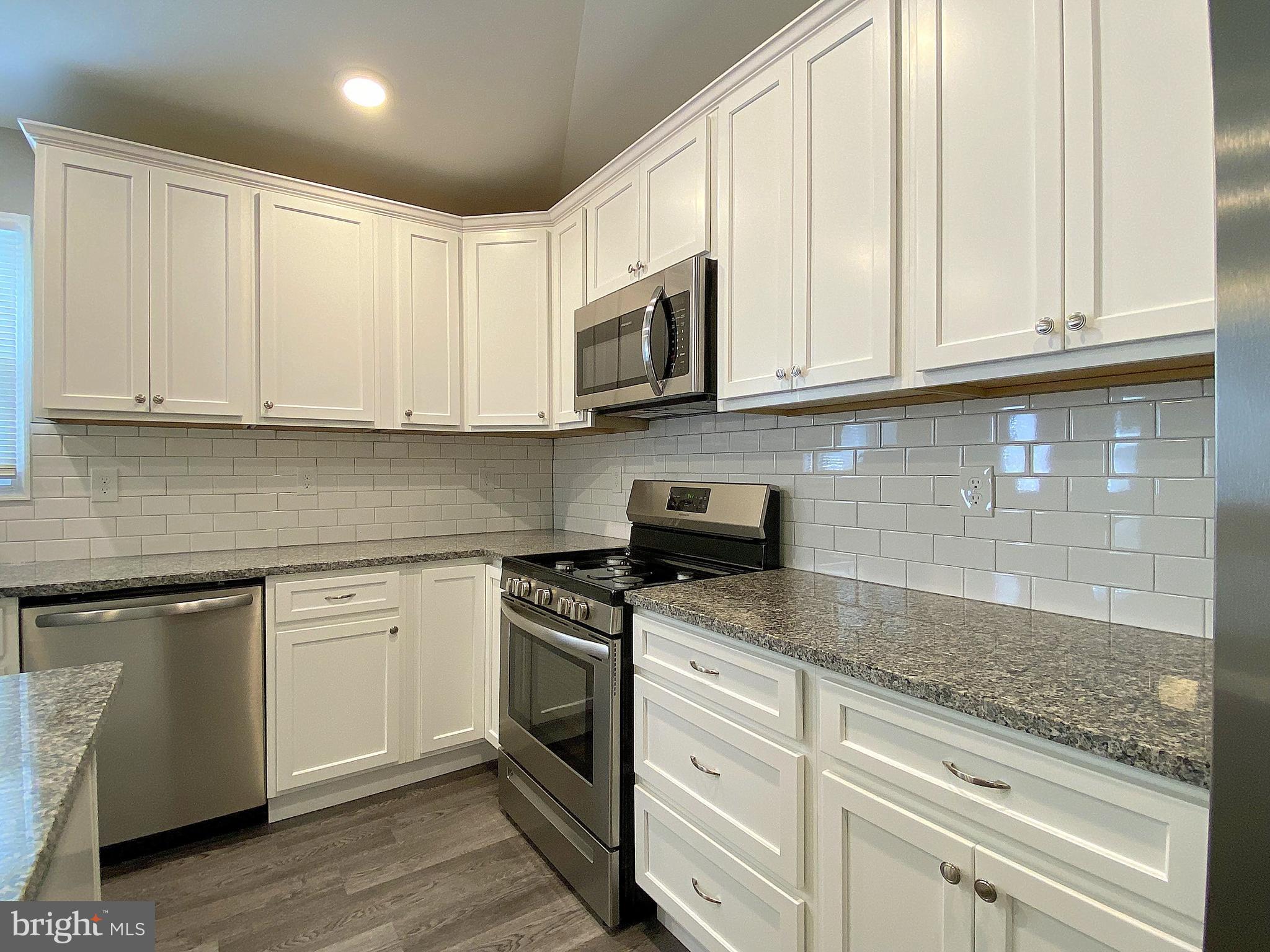 WATERSEDGE - Residential