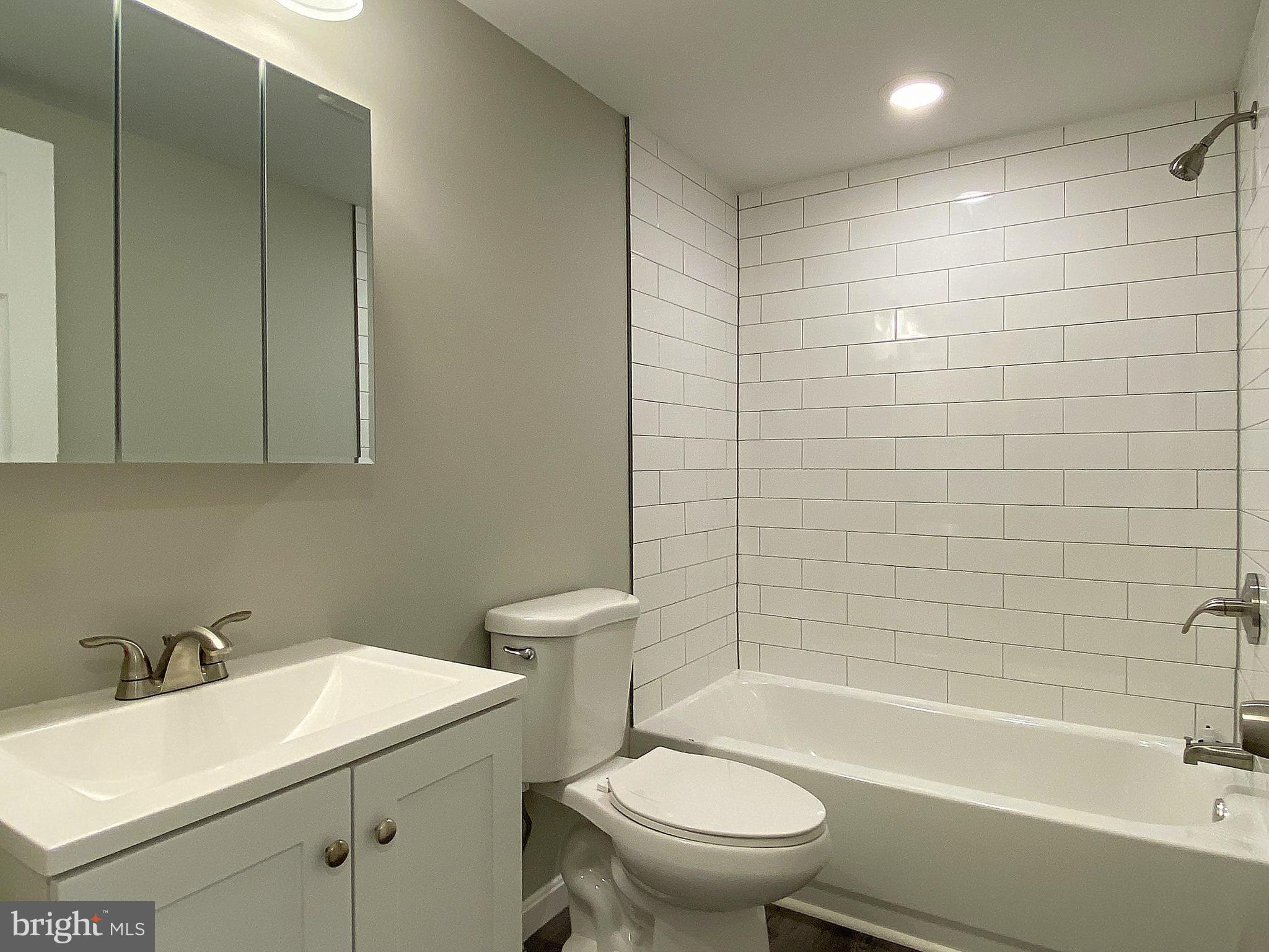 WATERSEDGE - Residential