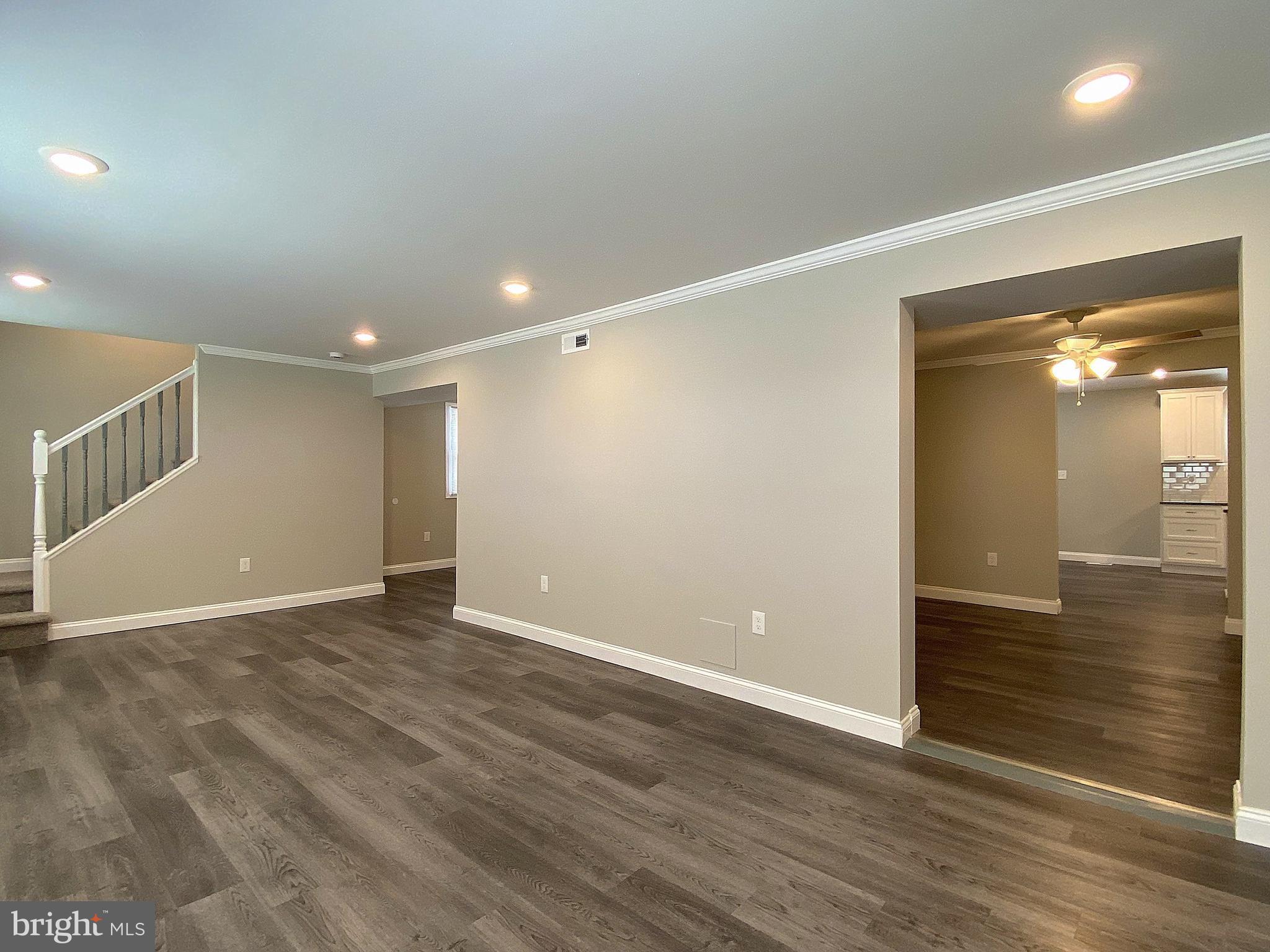 WATERSEDGE - Residential