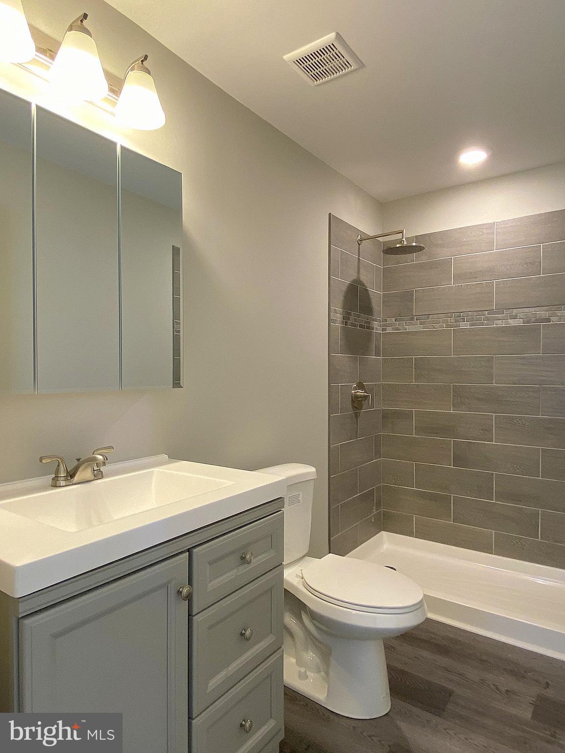 WATERSEDGE - Residential