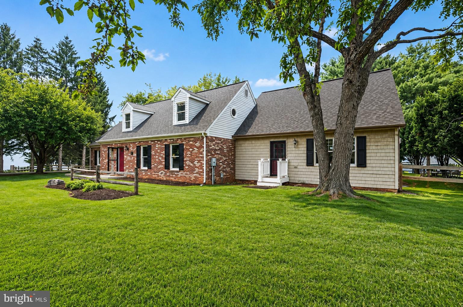 1030 HOOK ROAD