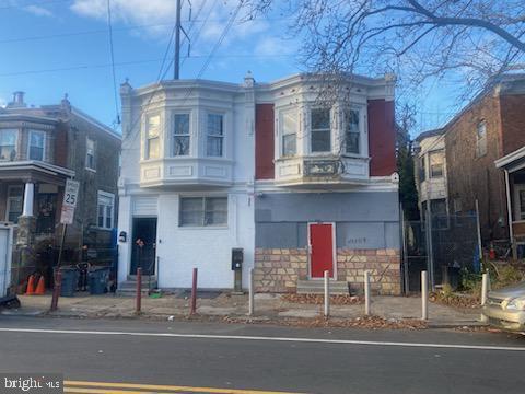 Looking for a project or 2? Well here's you chance to own 2 mixed use commercial properties. Being sold with or without 1175 Windrim. Both need rehabs. Main level store fronts with second floor apartments. Bring your ideas...bring your contracts!