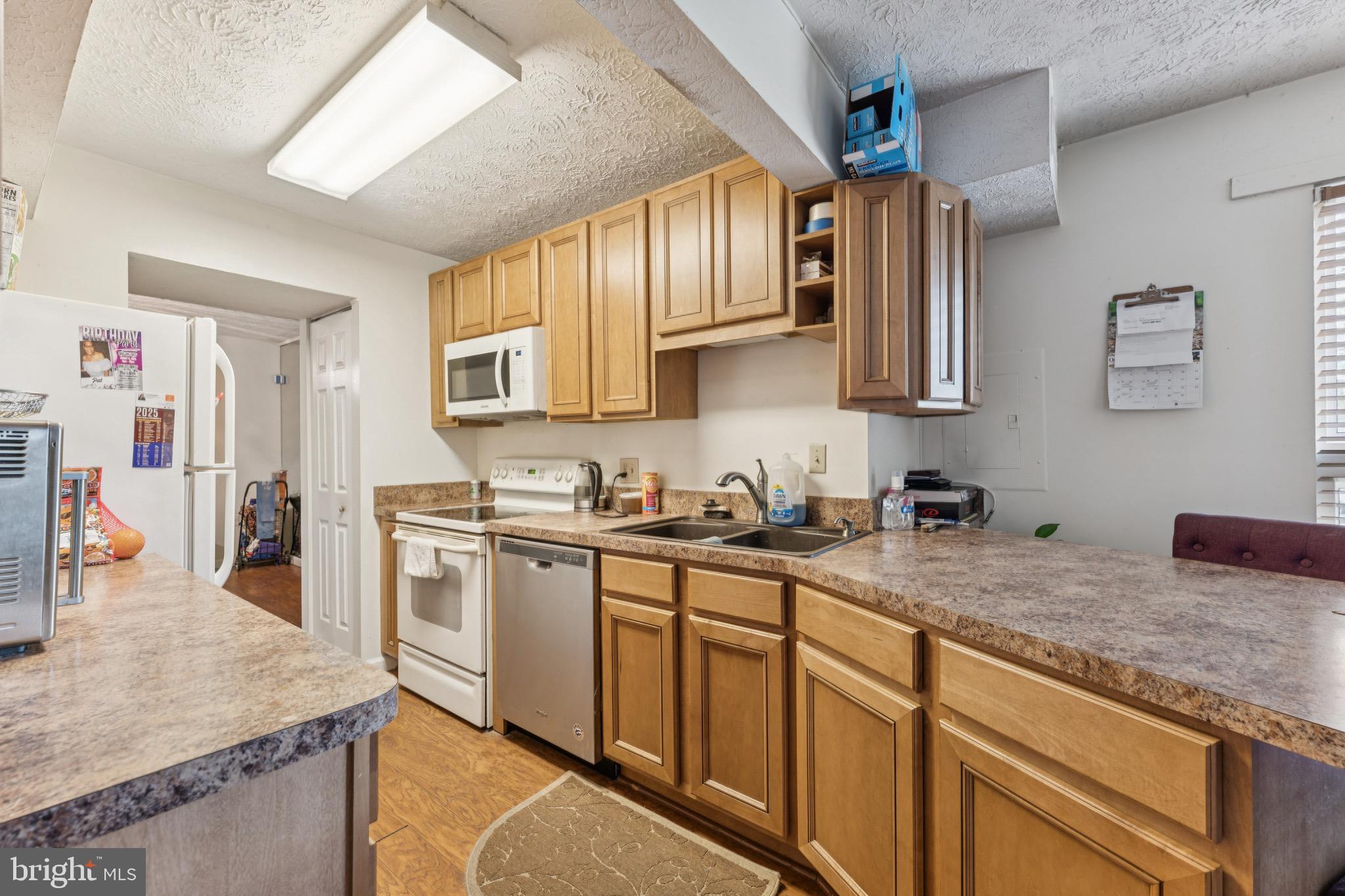 GREENBRIAR CONDO - Residential