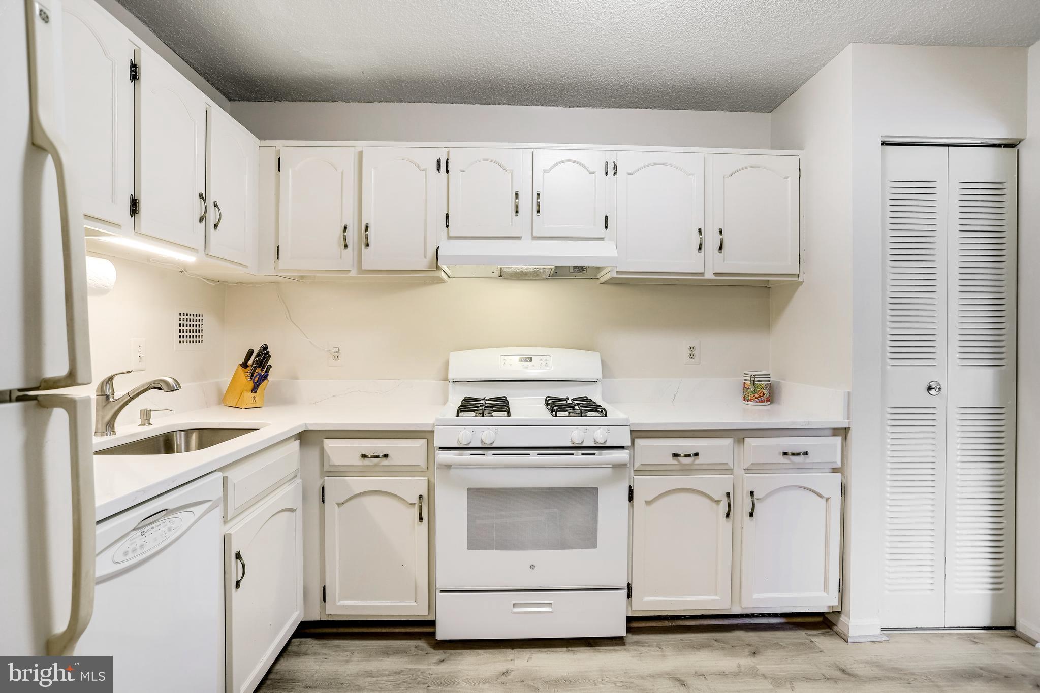 AMERICANA CENTRE - Residential