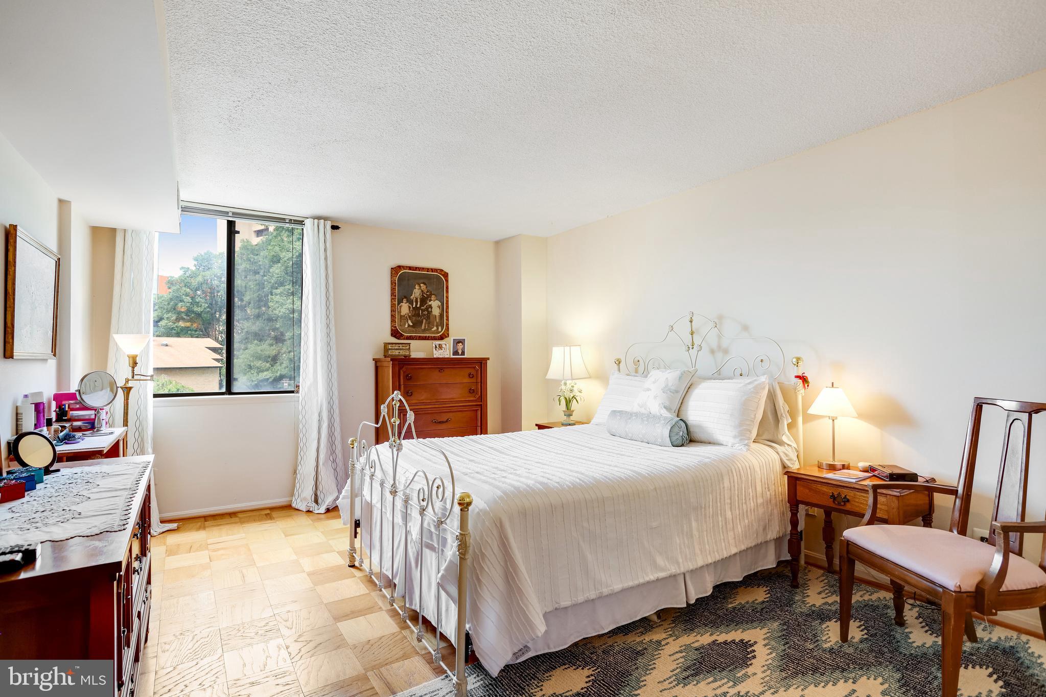 AMERICANA CENTRE - Residential