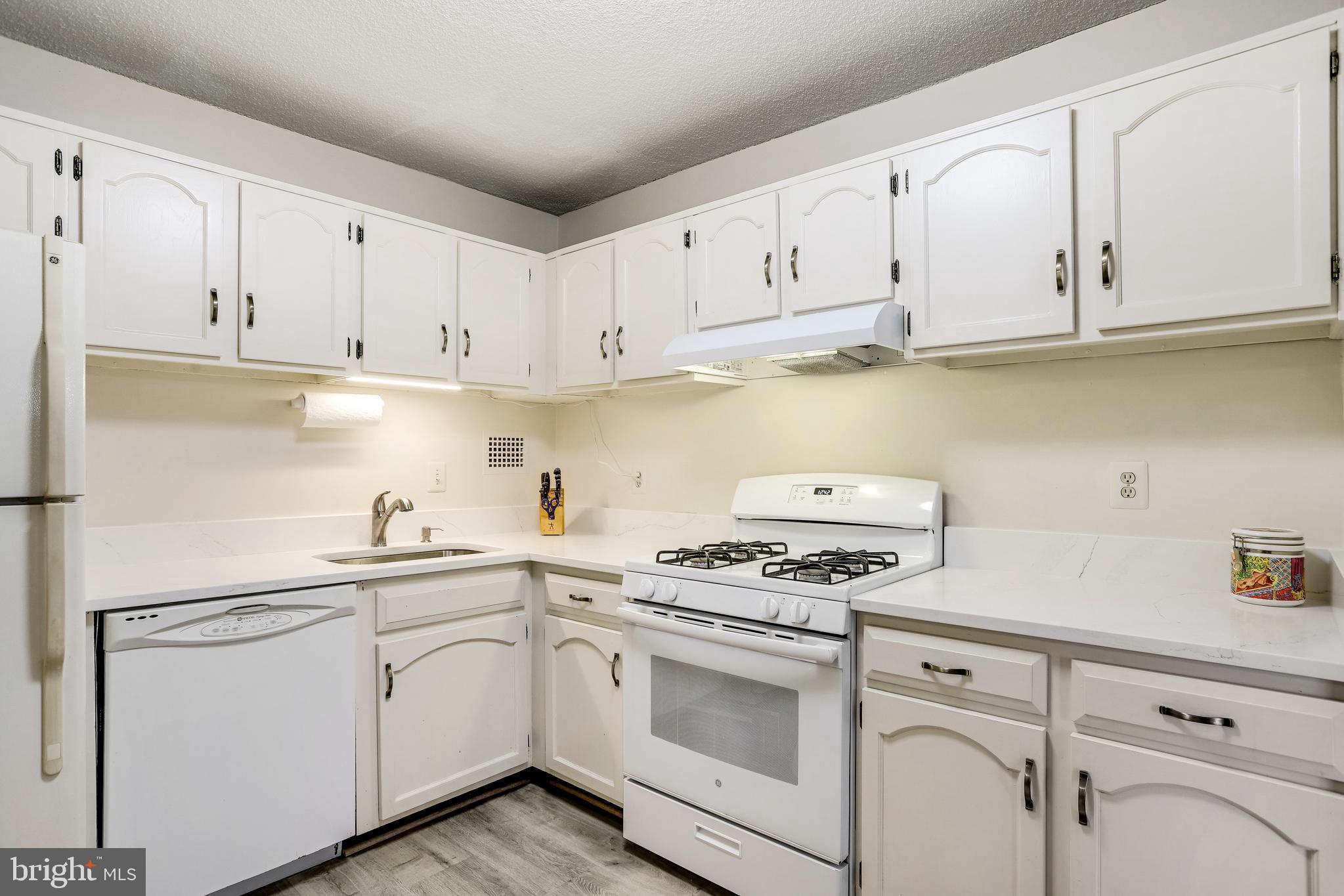 AMERICANA CENTRE - Residential