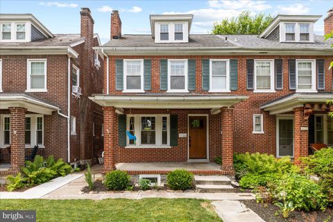 Photo of 820 STATE ST, LANCASTER, PA 17603 (MLS # PALA2035492)