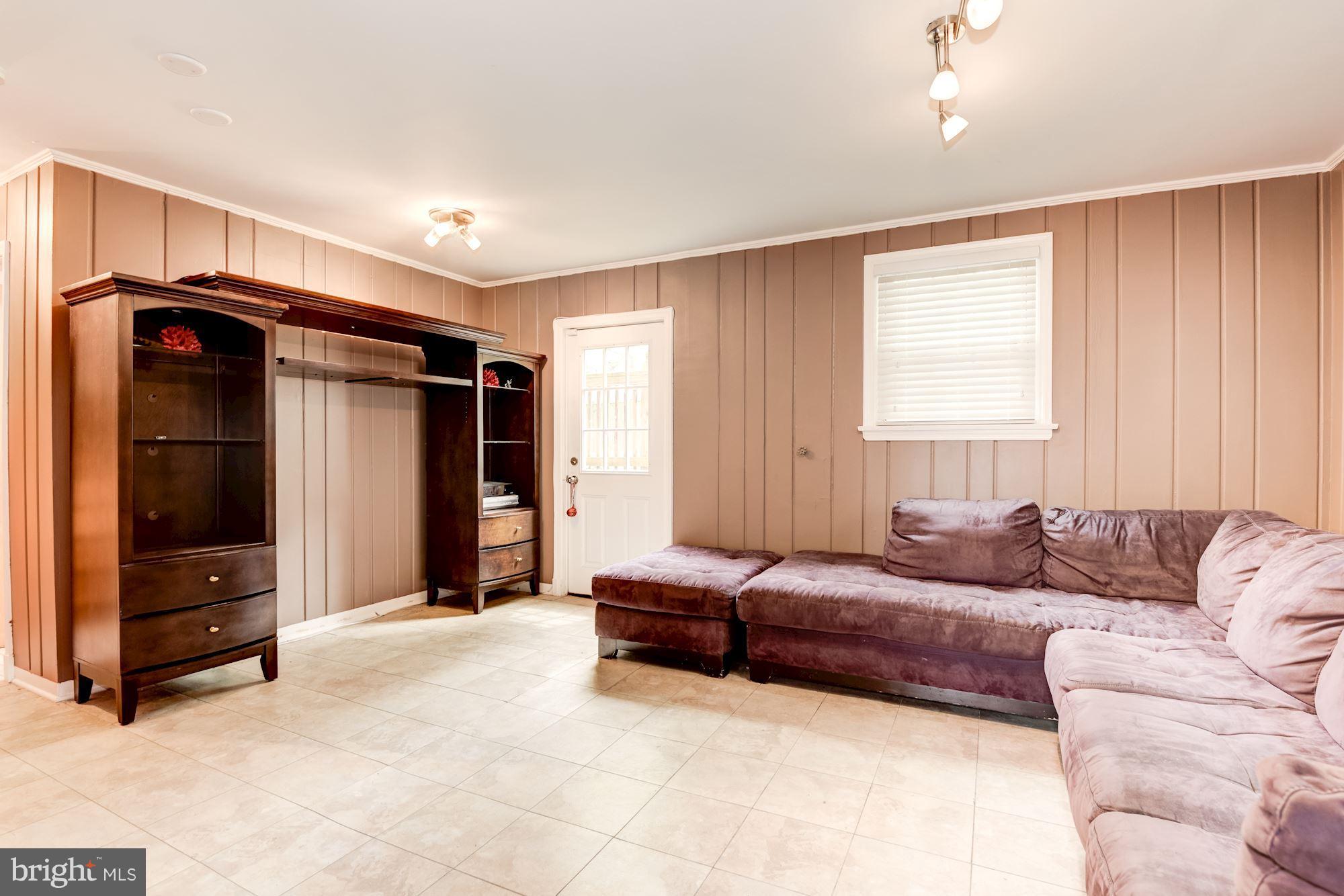 YATES VILLAGE - Residential