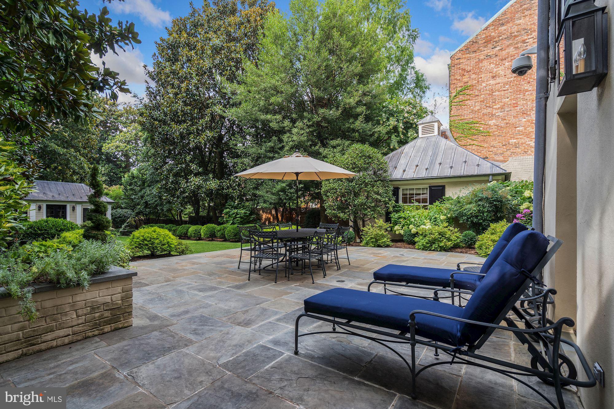 GEORGETOWN - Residential