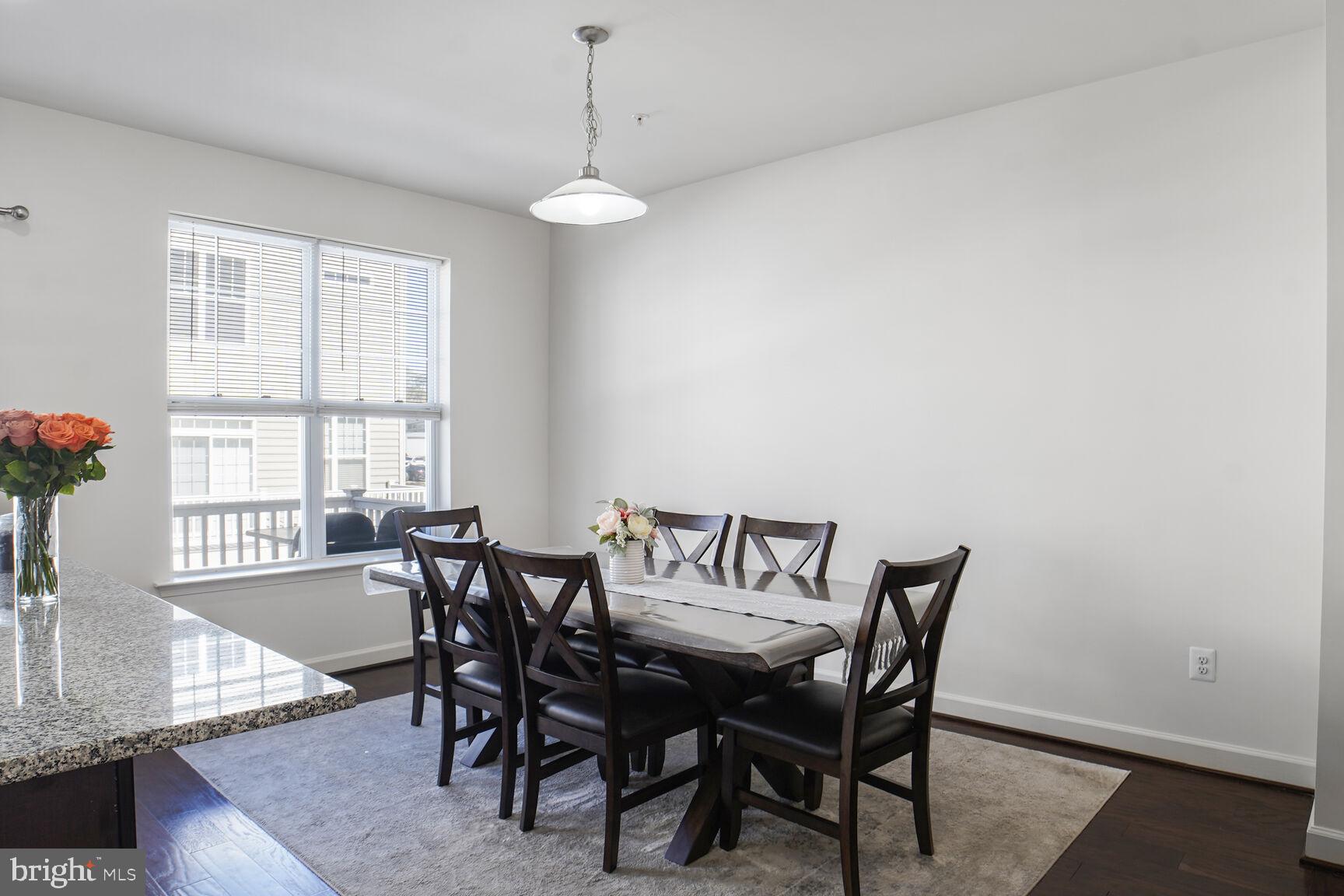 WOOD GLEN - Residential