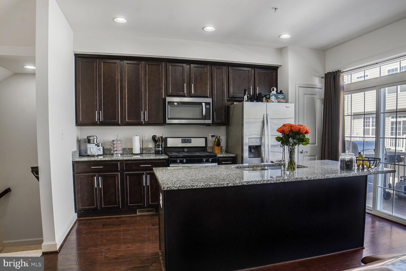 WOOD GLEN - Residential