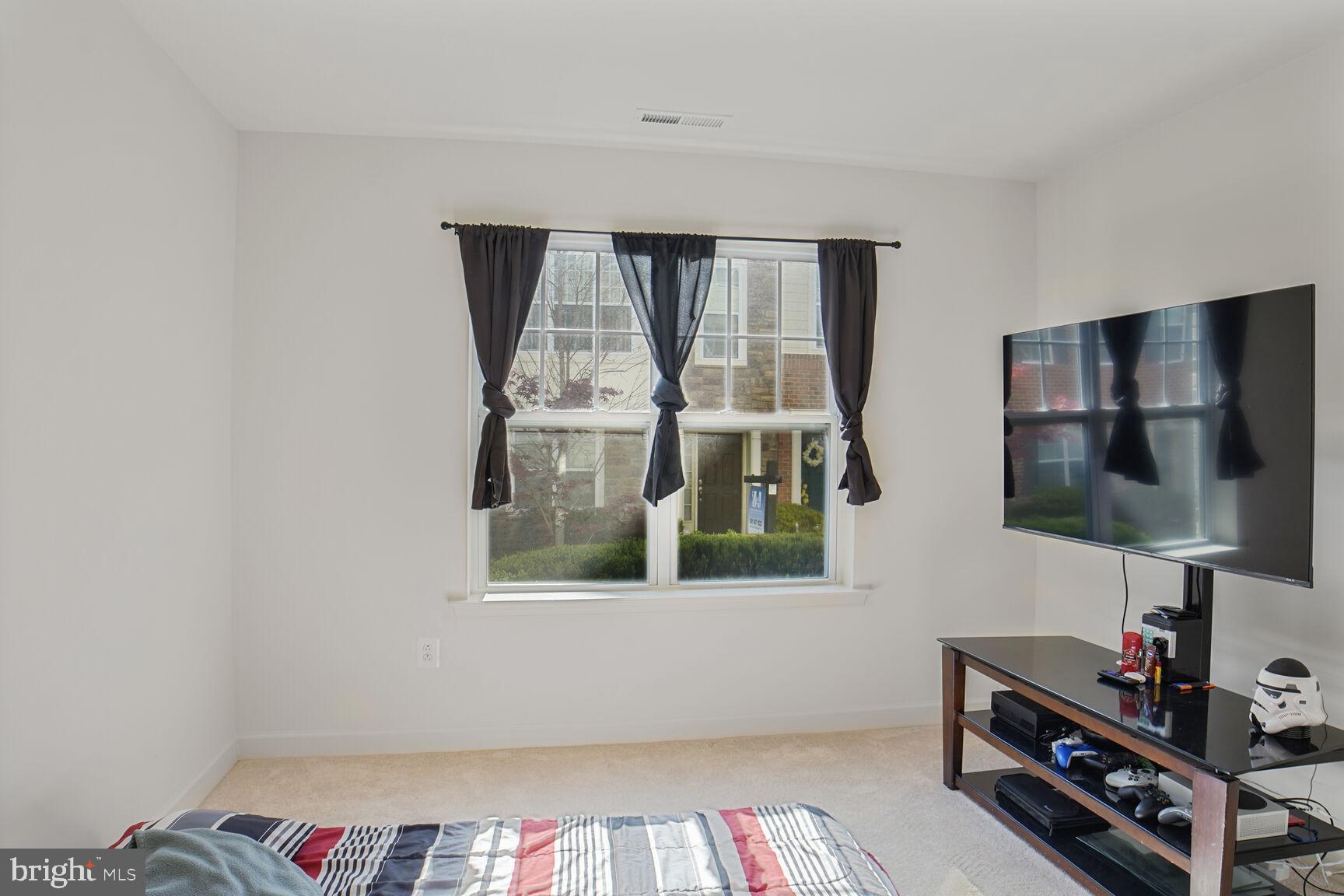 WOOD GLEN - Residential