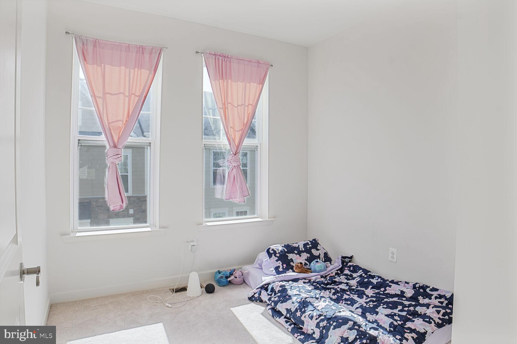 WOOD GLEN - Residential