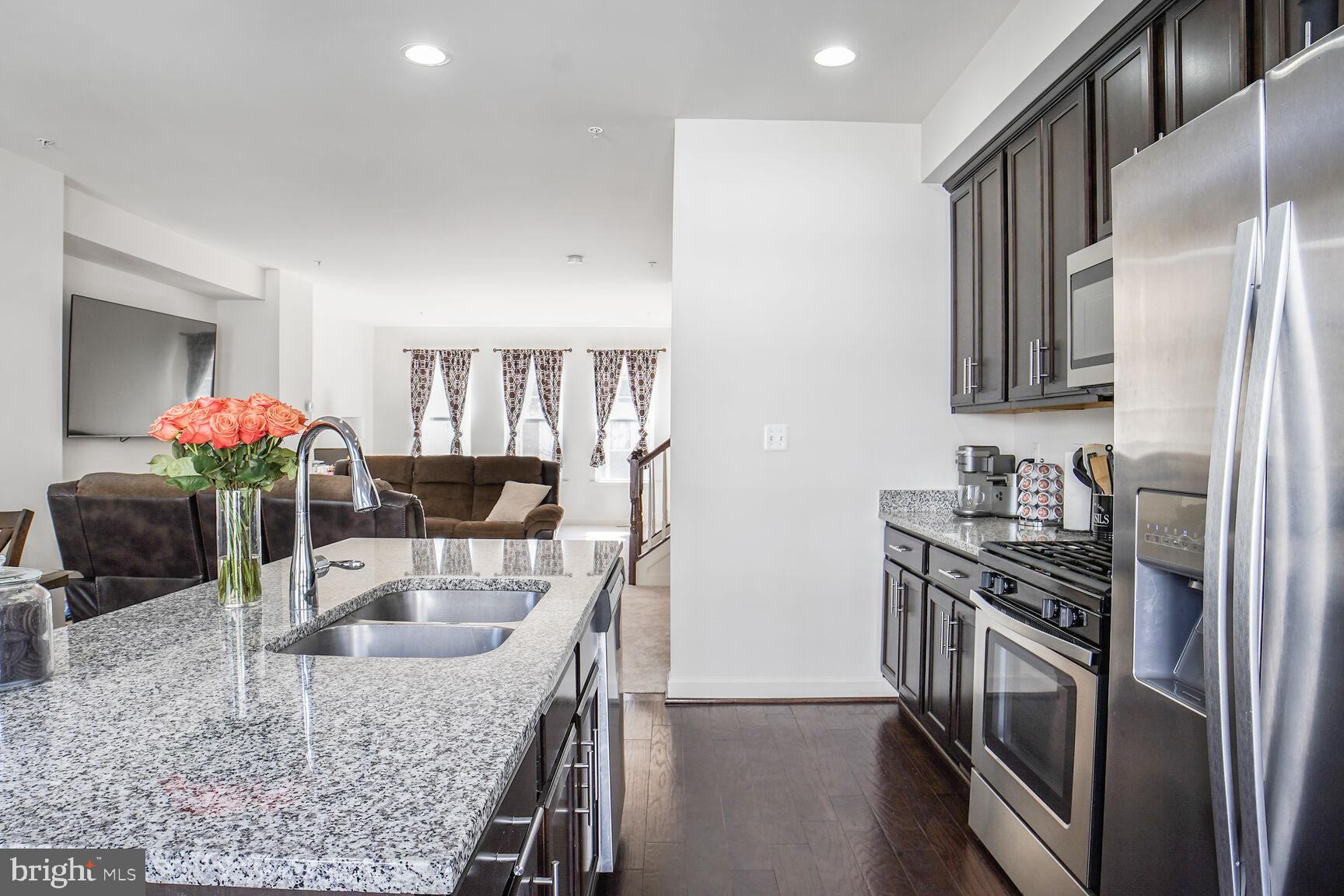 WOOD GLEN - Residential