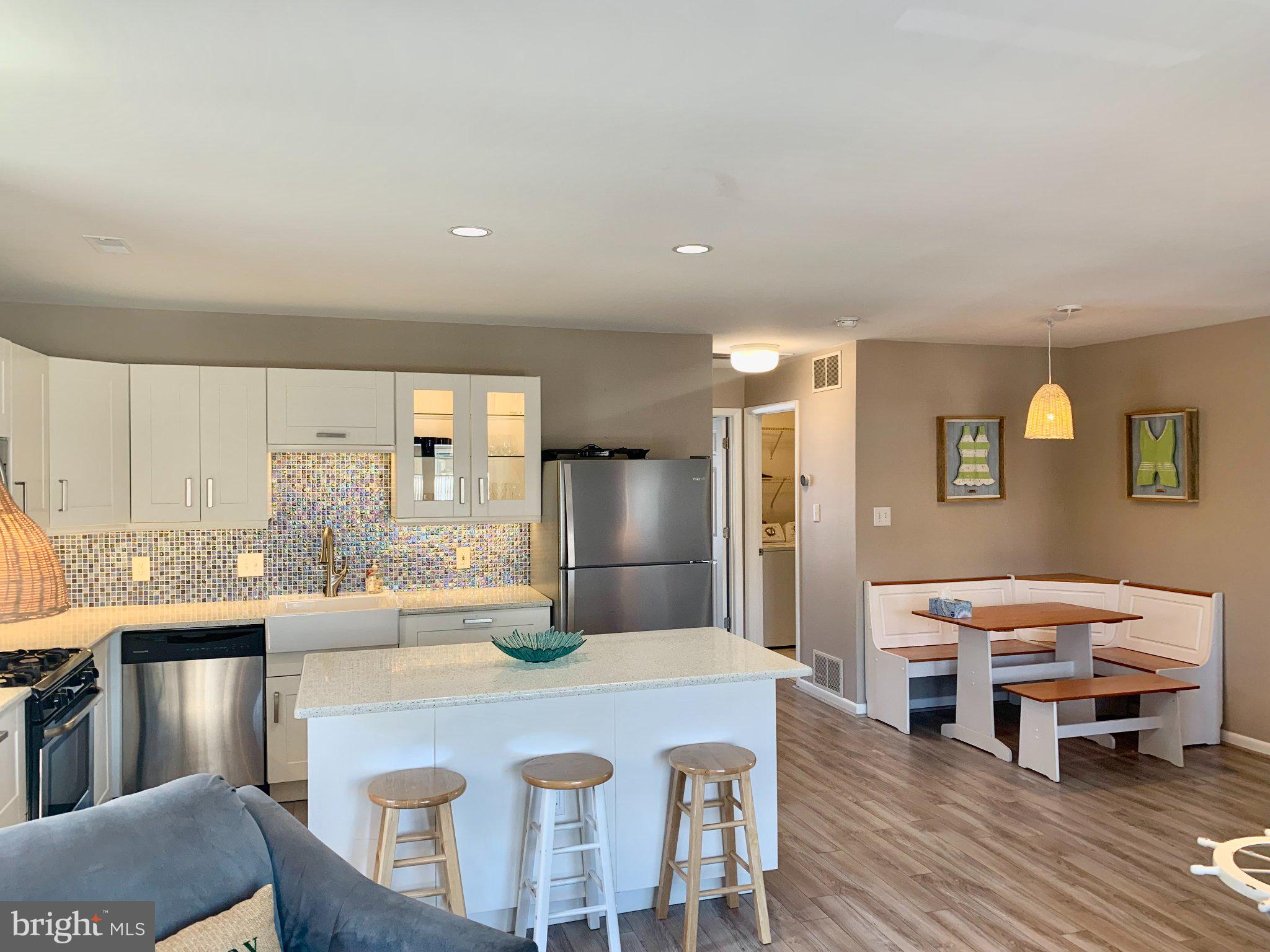 218 2ND STREET N 2ND FLOOR