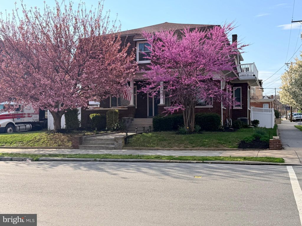 Photo of 851 Locust Street, COLUMBIA, PA 17512 (MLS # PALA2087218)