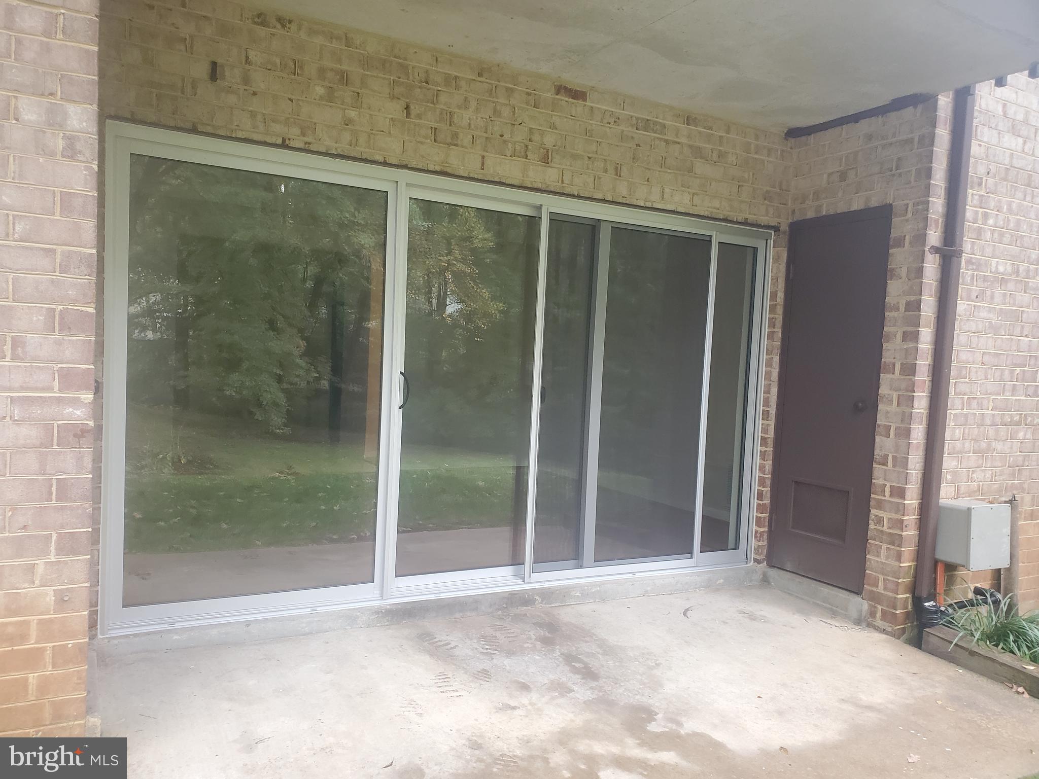 VANTAGE HILL - Residential Lease