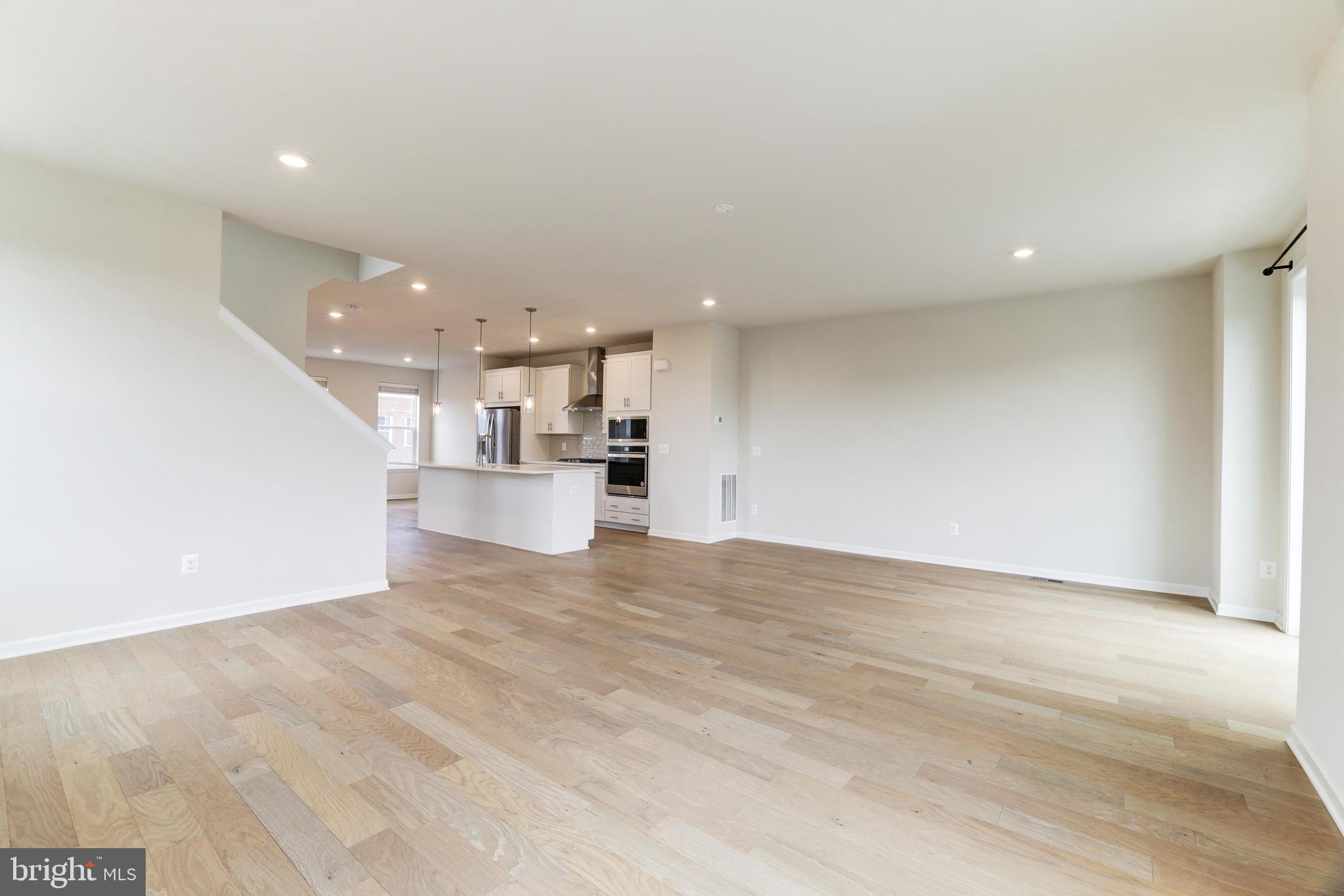 WOODLANDS AT GOOSE CREEK - Residential Lease