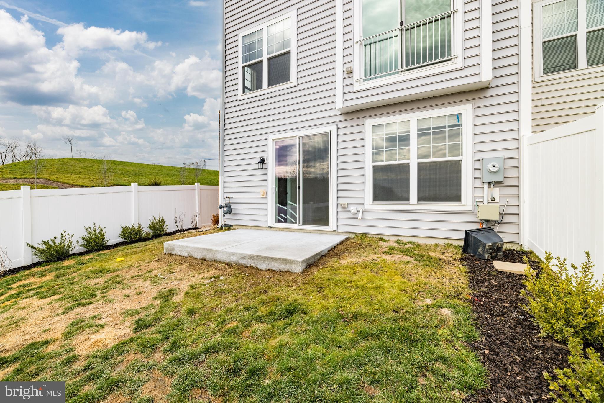 WOODLANDS AT GOOSE CREEK - Residential Lease