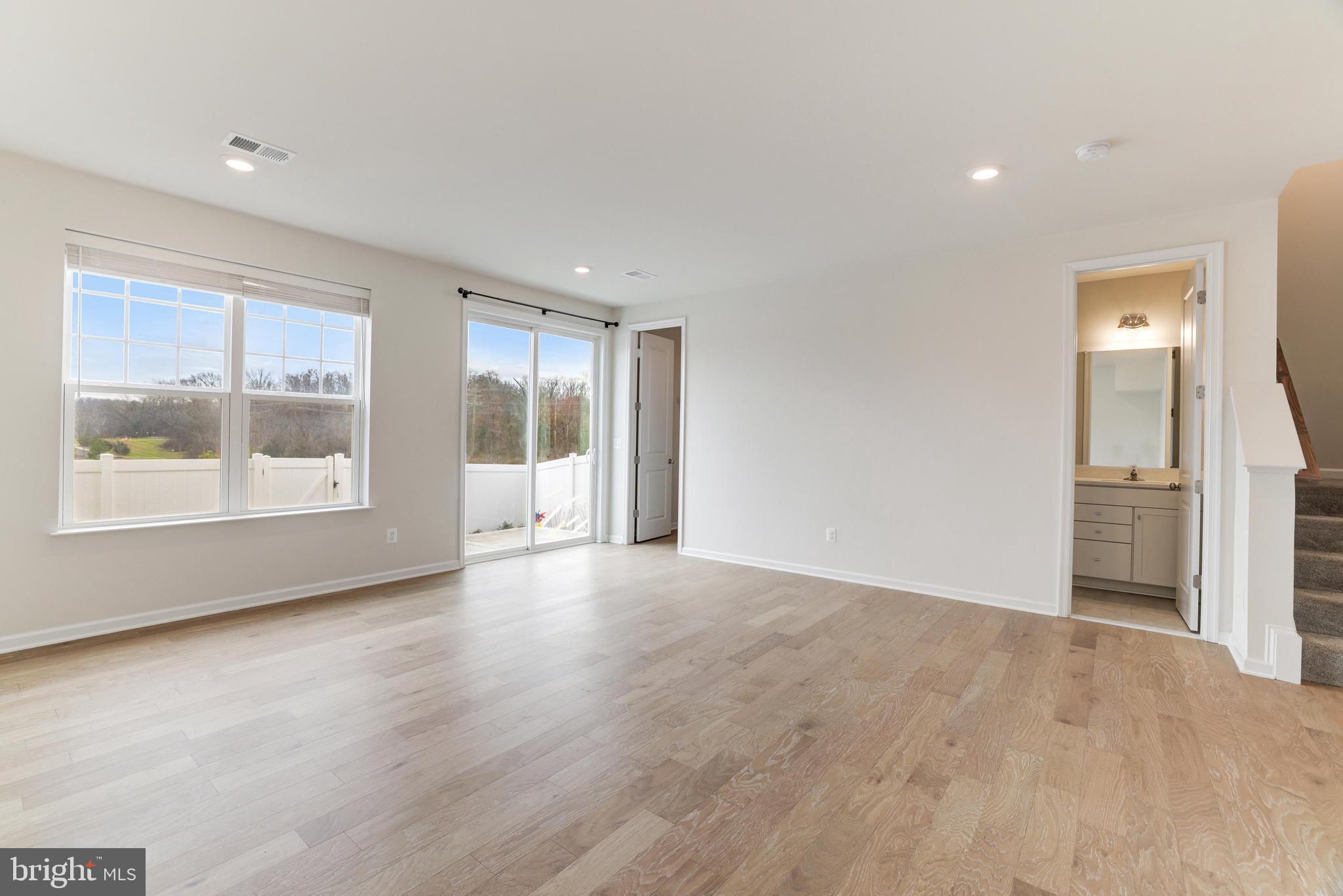 WOODLANDS AT GOOSE CREEK - Residential Lease