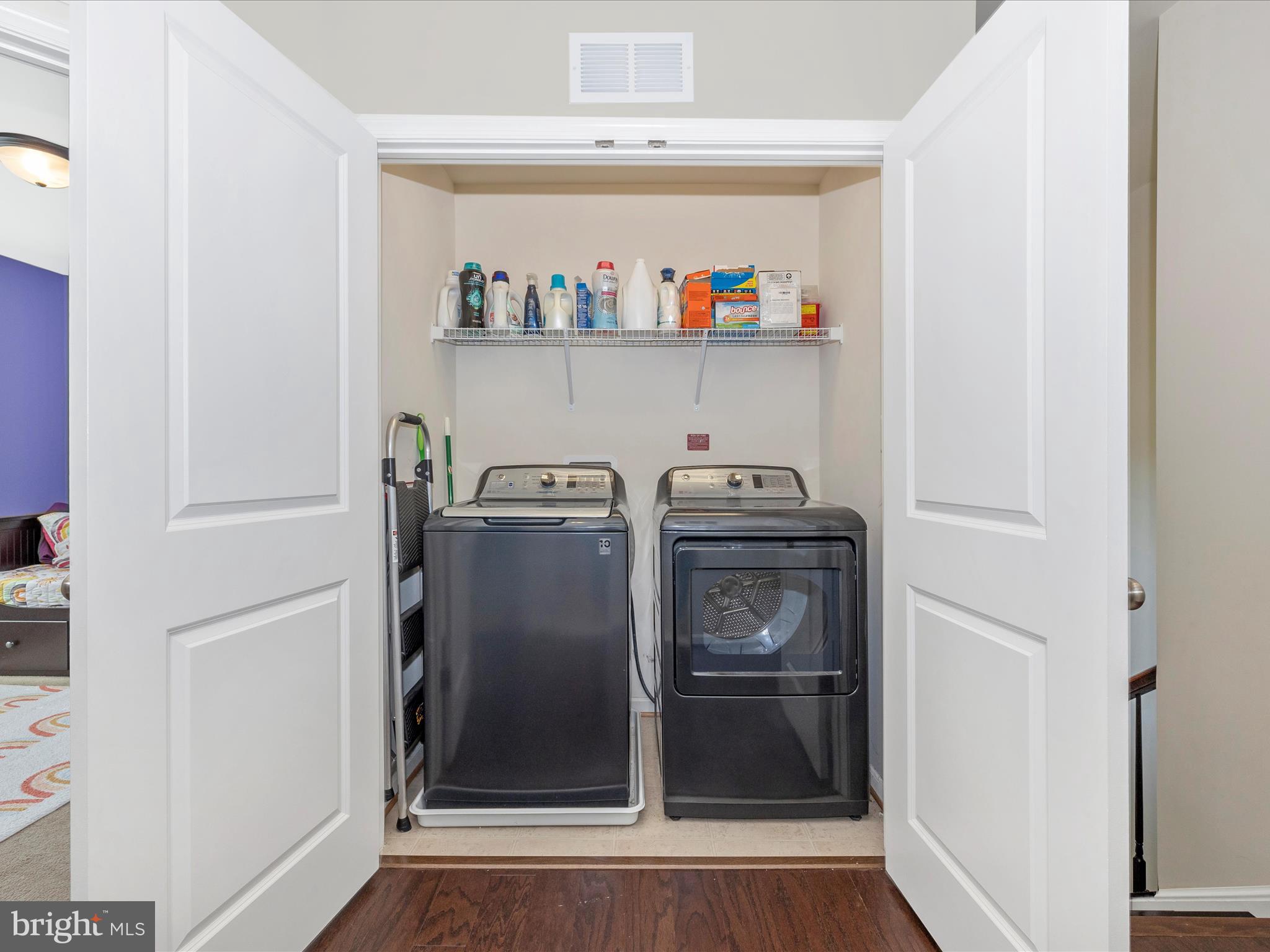 TALLYN RIDGE - Residential