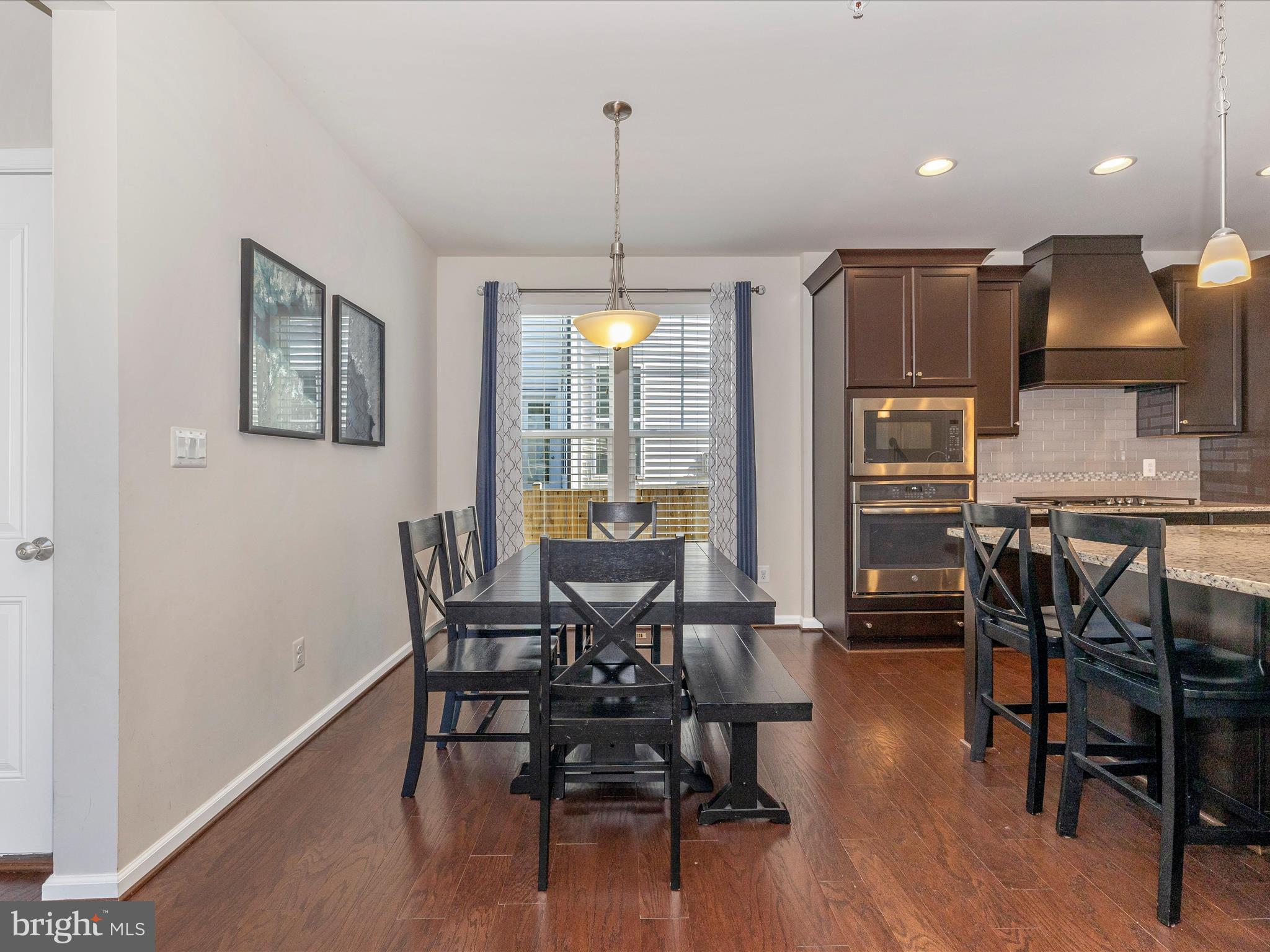 TALLYN RIDGE - Residential