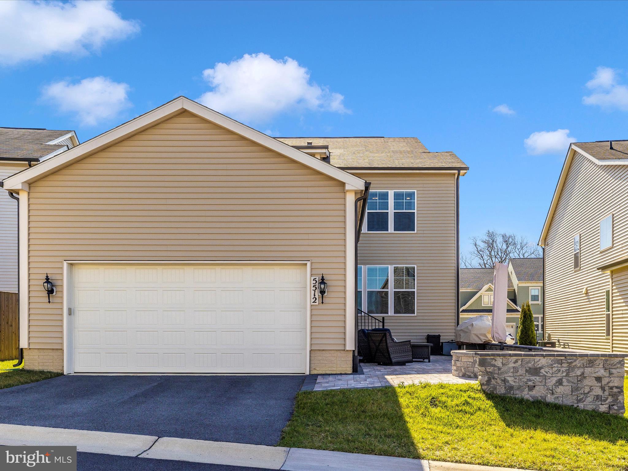 TALLYN RIDGE - Residential