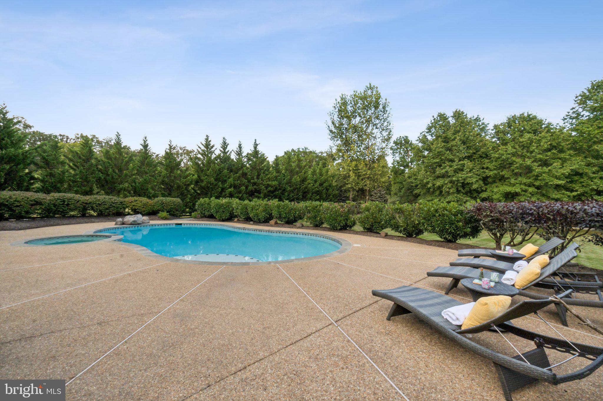 GOOSE CREEK BEND - Residential