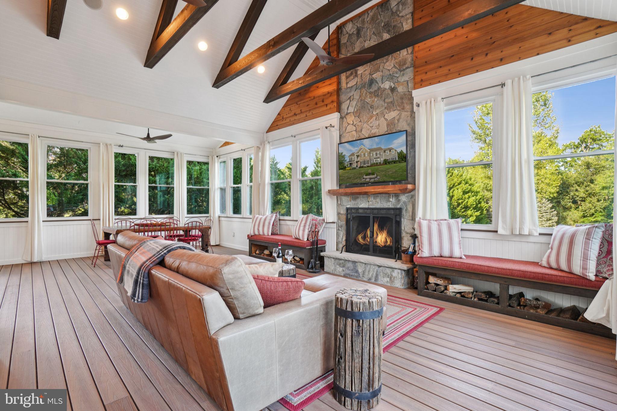 GOOSE CREEK BEND - Residential